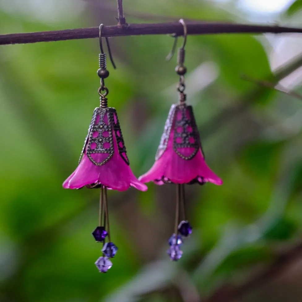 Queen of Hearts Fuchsia Flower Earrings