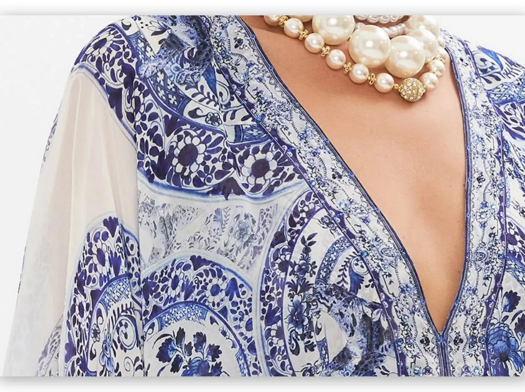 Women’s Blue and White Porcelain Print V-Neck Silk Kaftan Dress